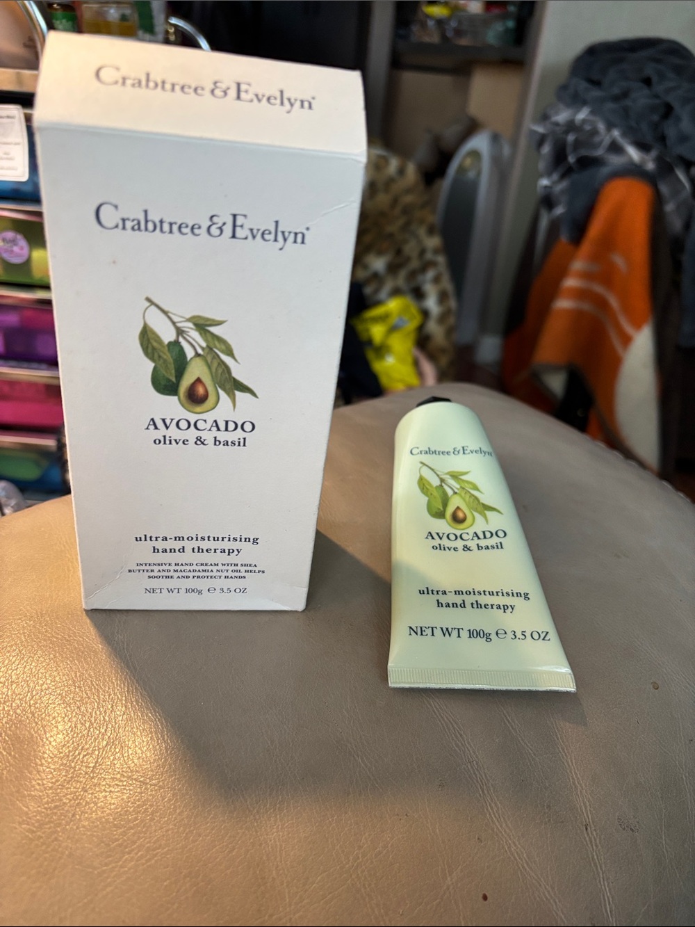 Crabtree & Evelyn Avocado Olive & Basil Ultra Moisturizing Hand Therapy 100g.